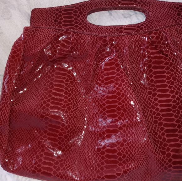 Perlina Studio genuine leather red reptile print cluthch - Picture 3 of 8